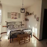 Casa Valletta 3* Mezzomerico