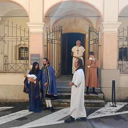 Casa Valletta Konukevi Mezzomerico
